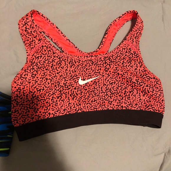Nike Sports Bra Bundle - Picture 4 of 6